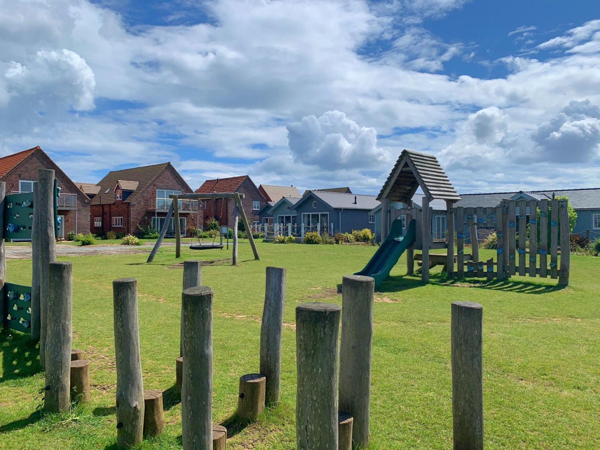 Lakeside Retreat At The Bay Filey, Sleeps 4, 2 Non-Shedding Dogs Welcome For Free Exterior foto
